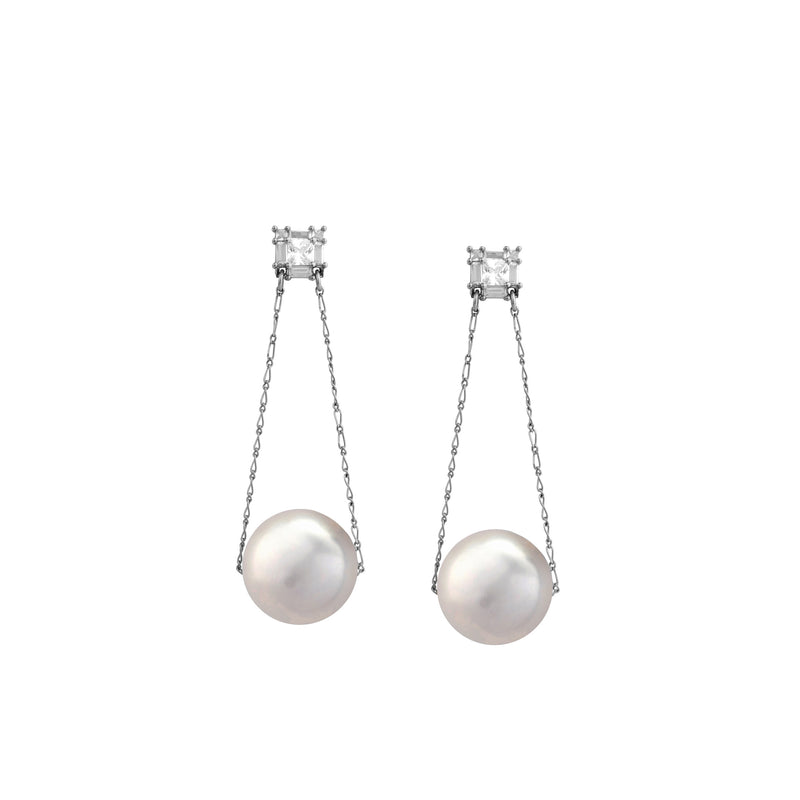 Jules Pearl Earrings