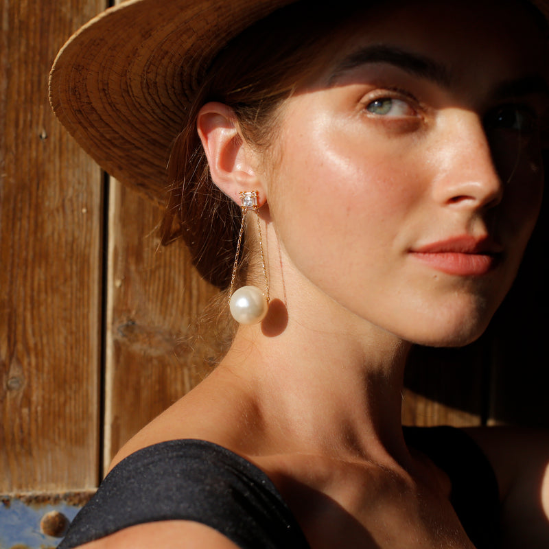 Jules Pearl Earrings