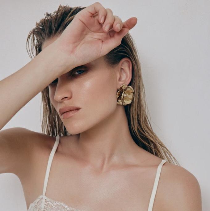Golden Flower Earrings | L