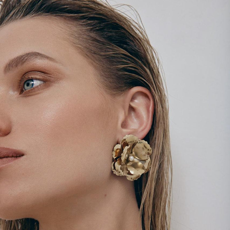 Golden Flower Earrings | L